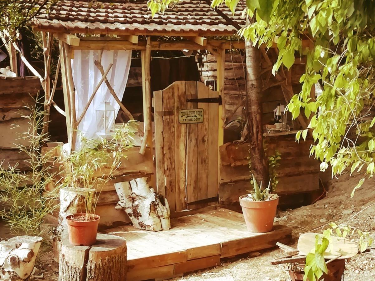 La Cabane Des Trappeurs Crépy-en-Valois Dış mekan fotoğraf